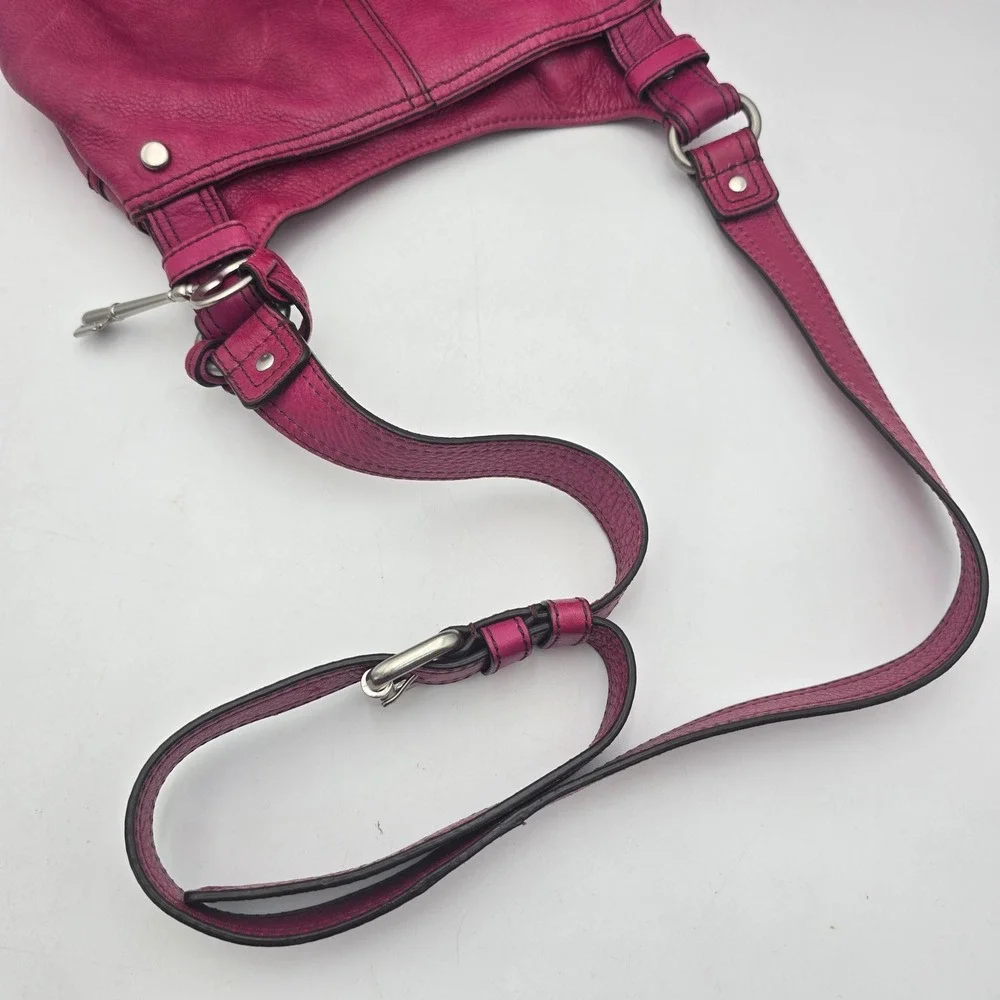 Fossil Magenta Pink Leather Crossbody Bag Turn Lock Messenger ZB5170 - Picture 8 of 10